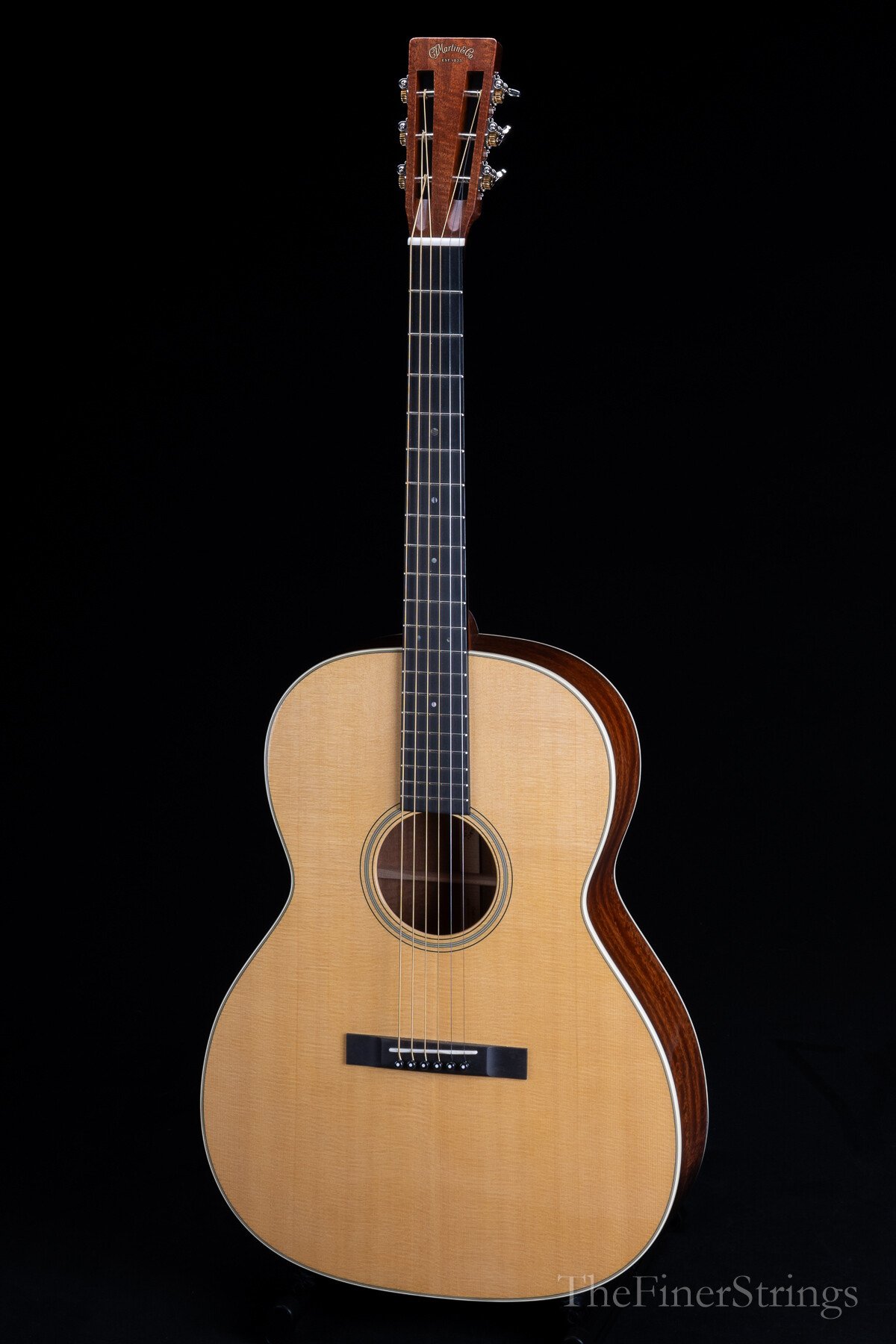 Martin 0000-18 Beeswing full front