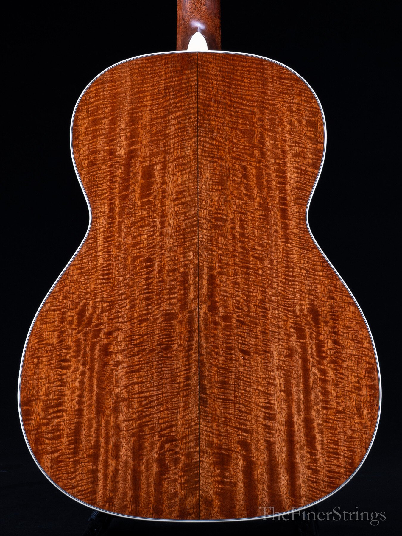 Martin 0000-18 figured Beeswing mahogany back