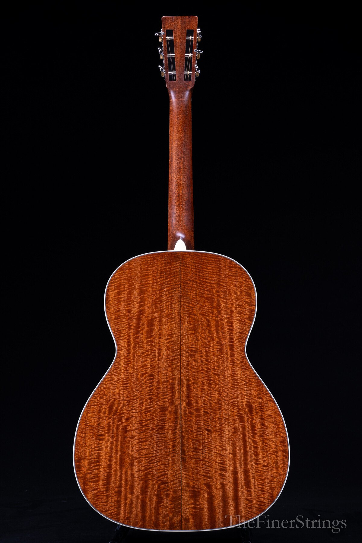 Martin 0000-18 Beeswing full back