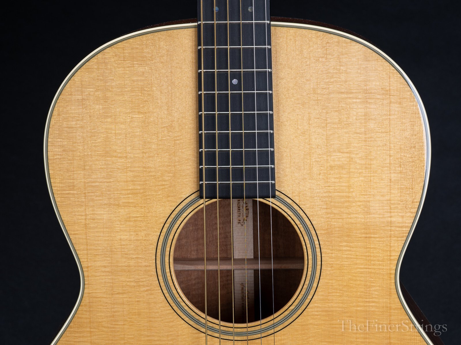 Martin 0000-18 Beeswing soundhole and rosette