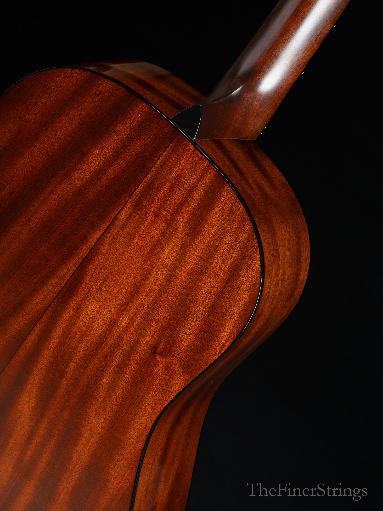 Martin D-18 back side heel