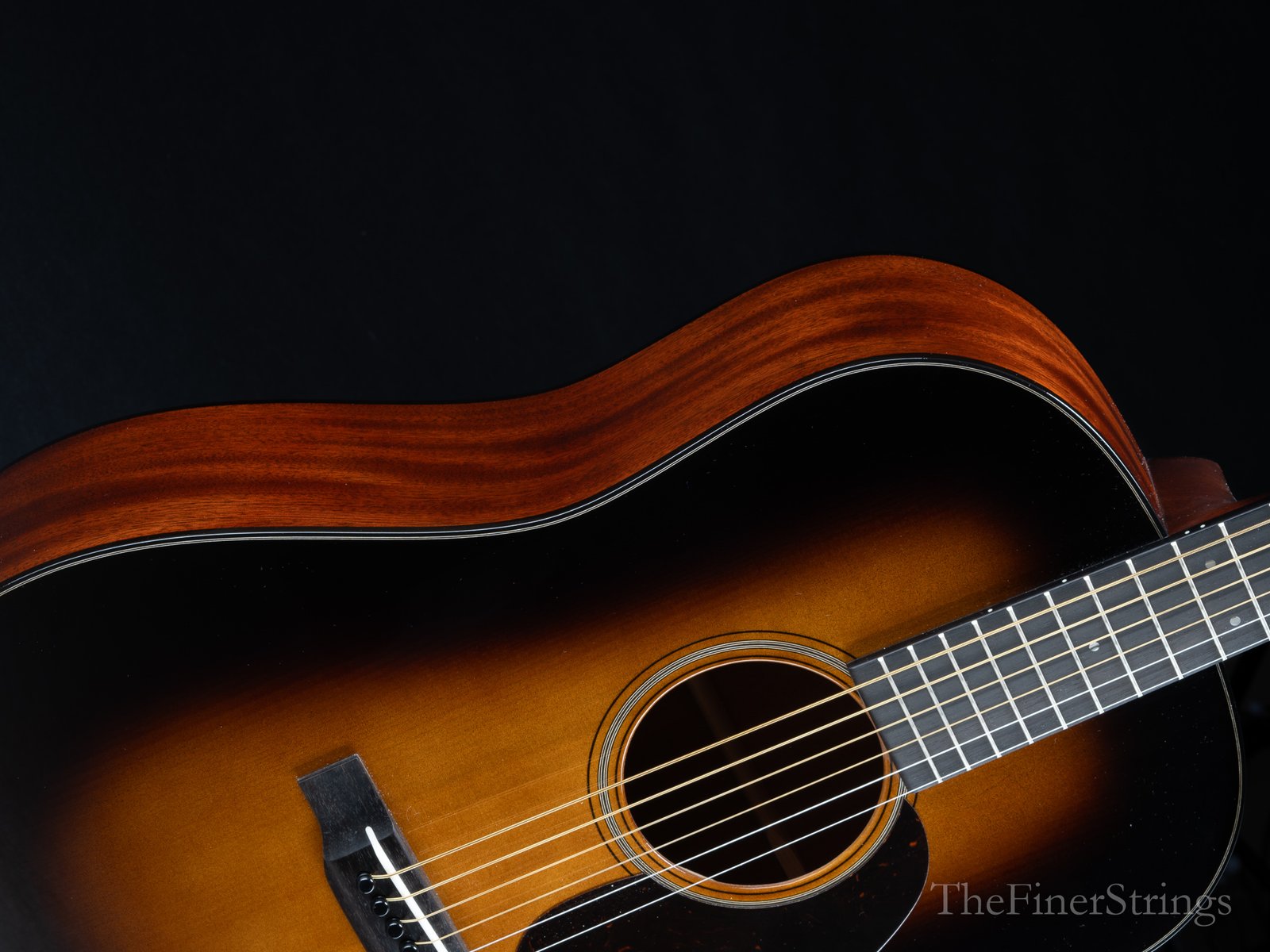 Martin D-18 detail
